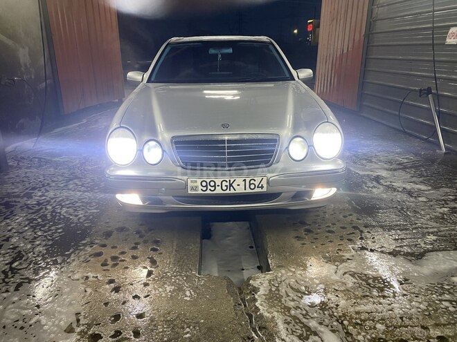 Mercedes E 220 d 2001, 296,000 km - 2.2 l - Göyçay