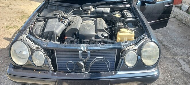 Mercedes E 240 1999, 600,000 km - 2.4 l - Bakı