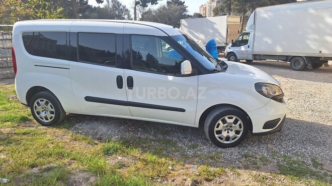 Fiat Doblo 2022, 130,000 km - 1.4 l - Bakı