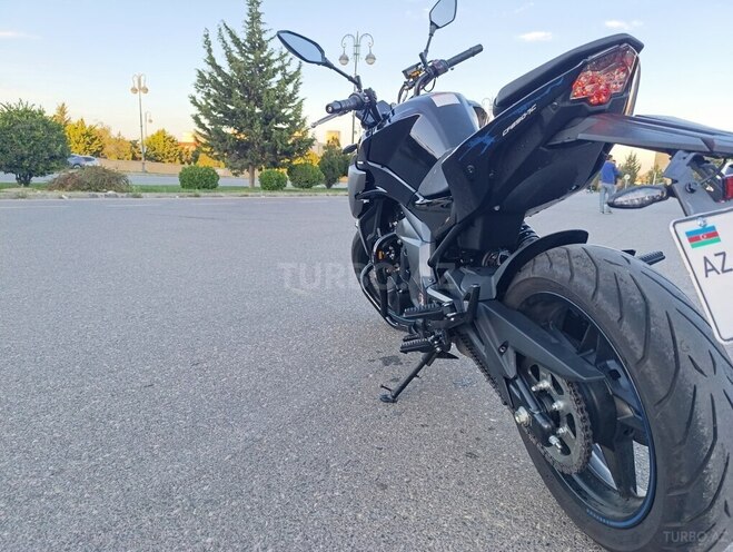 CFMOTO 650 NK 2022, 4,000 km - 0.7 l - Bakı