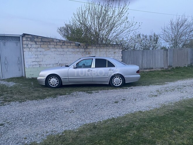 Mercedes E 220 d 2001, 296,000 km - 2.2 l - Göyçay