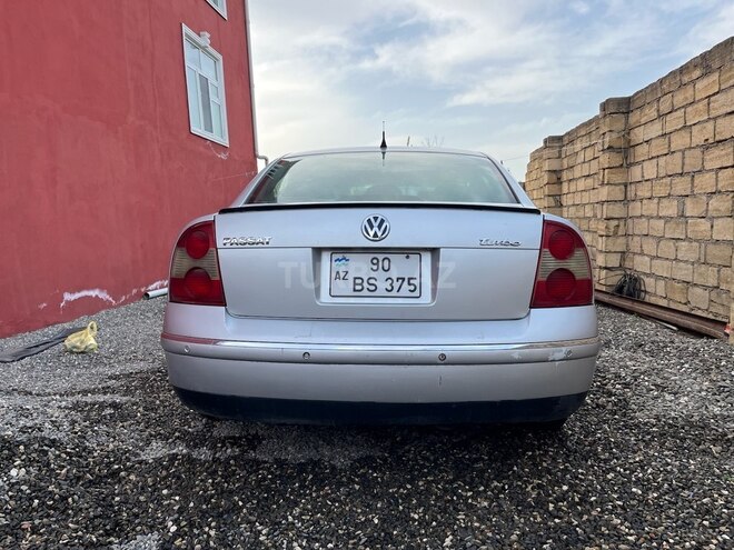 Volkswagen Passat 2003, 336,887 km - 1.8 l - Quba