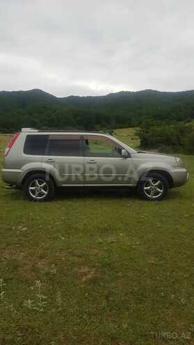 Nissan X-Trail 2001, 210,000 km - 2.0 л - Qusar