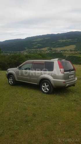 Nissan X-Trail 2001, 210,000 km - 2.0 л - Qusar