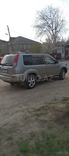 Nissan X-Trail 2001, 210,000 km - 2.0 л - Qusar