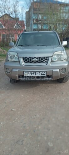 Nissan X-Trail 2001, 210,000 km - 2.0 л - Qusar