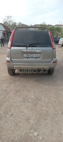 Nissan X-Trail 2001, 210,000 km - 2.0 л - Qusar