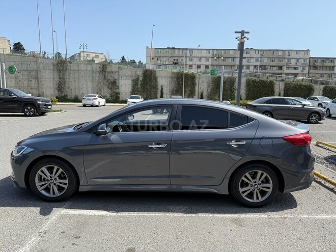 Hyundai Avante 2016, 140,600 km - 1.6 л - Bakı