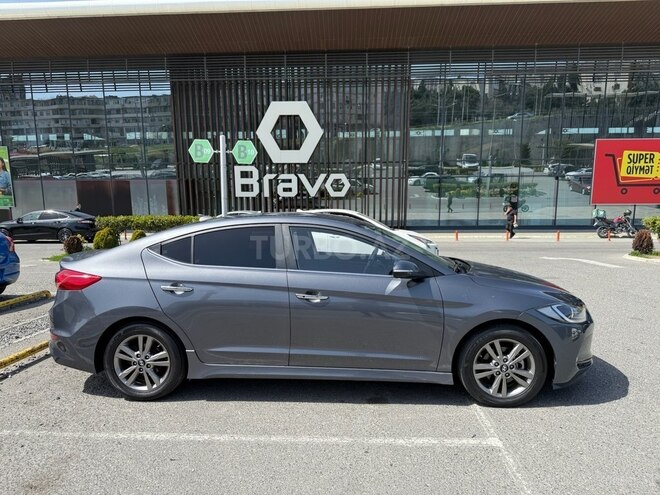 Hyundai Avante 2016, 140,600 km - 1.6 л - Bakı