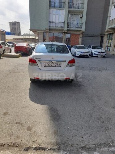 Mitsubishi Attrage 2015, 97,273 km - 1.2 l - Bakı