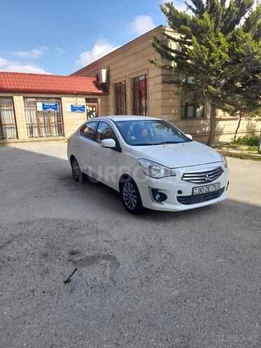 Mitsubishi Attrage 2015, 97,273 km - 1.2 l - Bakı