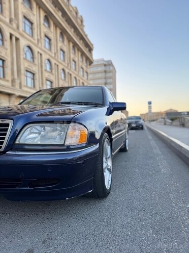 Mercedes C 240 1998, 320,000 km - 2.4 l - Bakı