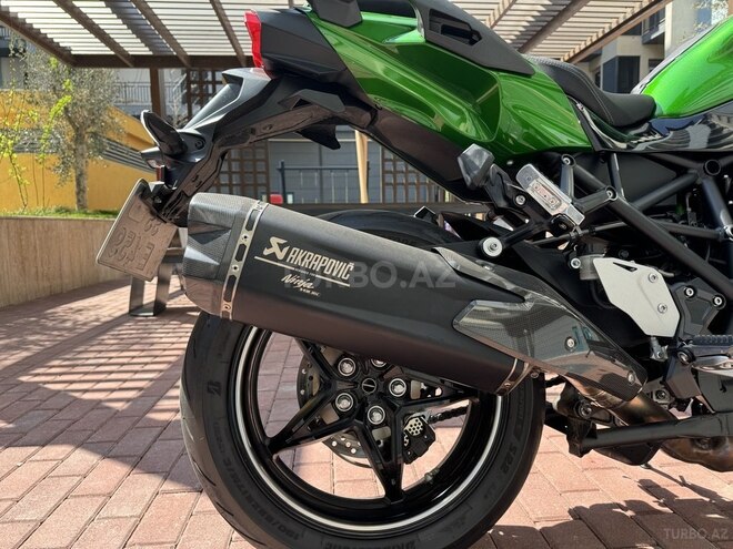 Kawasaki Ninja H2 SX-8