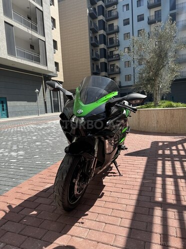Kawasaki Ninja H2 SX-14