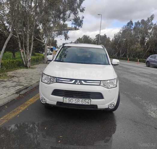 Mitsubishi Outlander 2013, 109,000 km - 2.4 l - Bakı