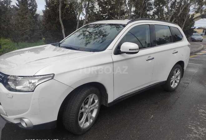 Mitsubishi Outlander 2013, 109,000 km - 2.4 l - Bakı