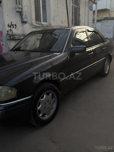 Mercedes C 220 1995, 300,000 km - 2.2 l - Bakı