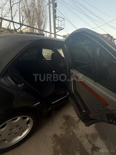 Mercedes C 220 1995, 300,000 km - 2.2 l - Bakı