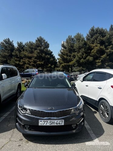 Kia K5-1