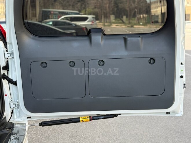 Toyota Land Cruiser Prado 2012, 145,000 km - 2.7 л - Bakı