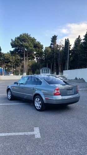 Volkswagen Passat 2003, 305,000 km - 1.8 l - Bakı