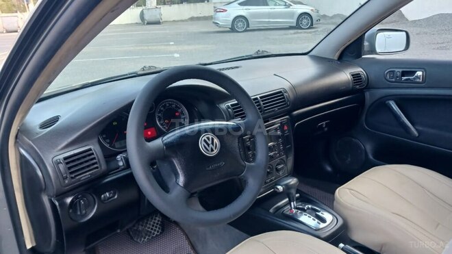 Volkswagen Passat 2003, 305,000 km - 1.8 l - Bakı