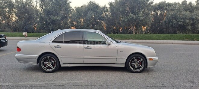Mercedes E 230 1997, 436,000 km - 2.3 l - Bakı