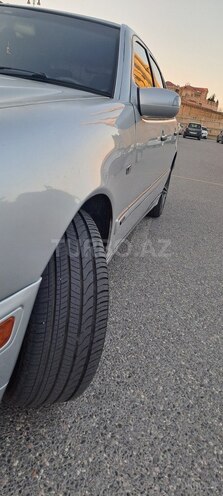 Mercedes E 230 1997, 436,000 km - 2.3 l - Bakı