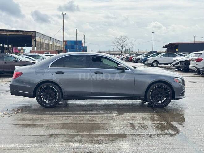 Mercedes E 300 4MATIC 2019, 112,972 km - 2.0 l - Bakı