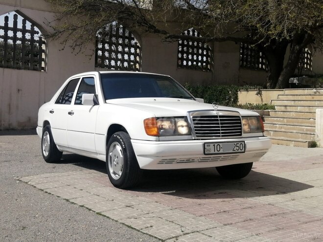 Mercedes E 200 d 1992, 435,000 km - 2.0 л - Bakı