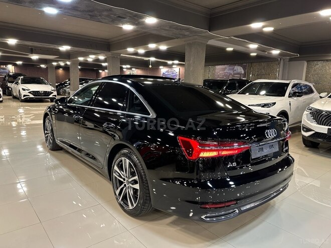 Audi A6-4