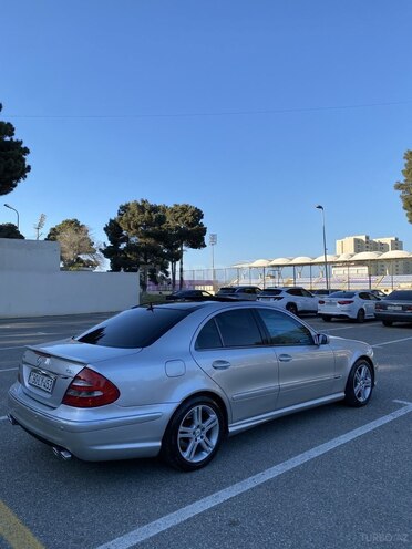 Mercedes E 270 2002, 324,000 km - 2.7 l - Sumqayıt