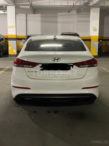 Hyundai Elantra 2016, 135,600 km - 2.0 l - Bakı