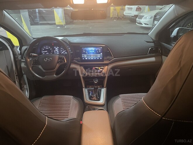 Hyundai Elantra 2016, 135,600 km - 2.0 l - Bakı
