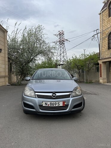 Opel Astra 2009, 260,000 km - 1.4 l - Gəncə