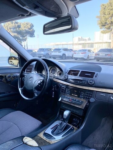 Mercedes E 270 2002, 324,000 km - 2.7 l - Sumqayıt