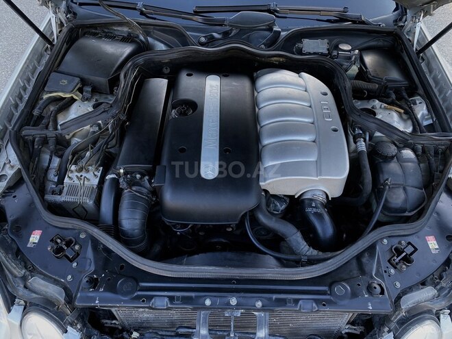 Mercedes E 270 2002, 324,000 km - 2.7 l - Sumqayıt
