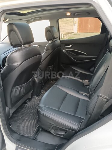 Hyundai Santa Fe-8