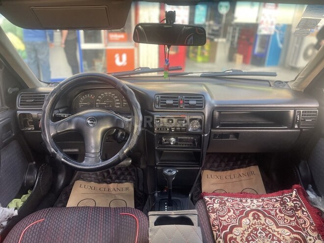 Opel Vectra 1992, 435,000 km - 1.8 l - Bakı
