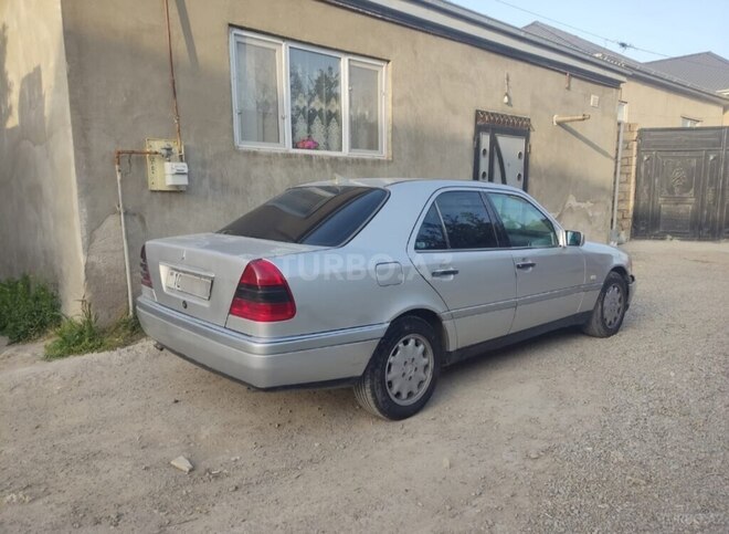 Mercedes C 220 1995, 622,888 km - 2.2 л - Xırdalan