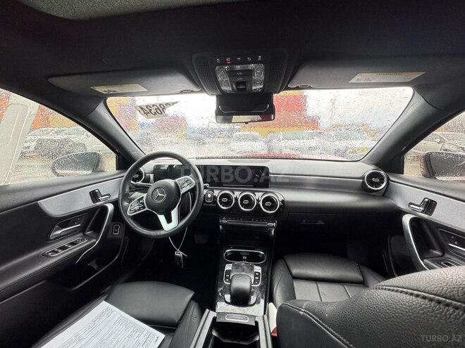 Mercedes  2019, 91,220 km - 2.0 l - Bakı