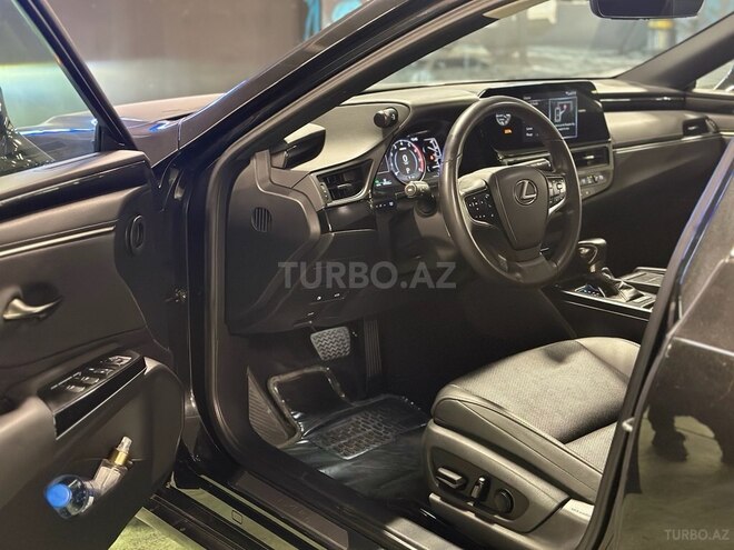 Lexus ES 300h 2022, 84,000 km - 2.5 л - Bakı