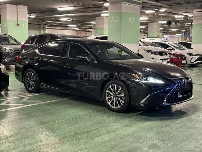 Lexus ES 300h 2022, 84,000 km - 2.5 л - Bakı