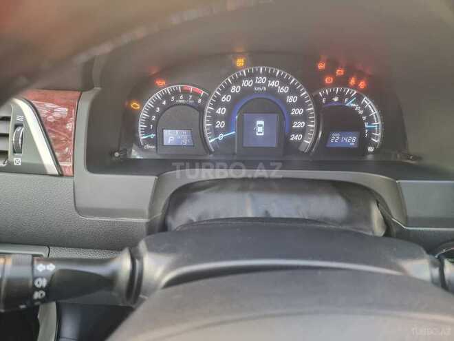 Toyota Camry-3