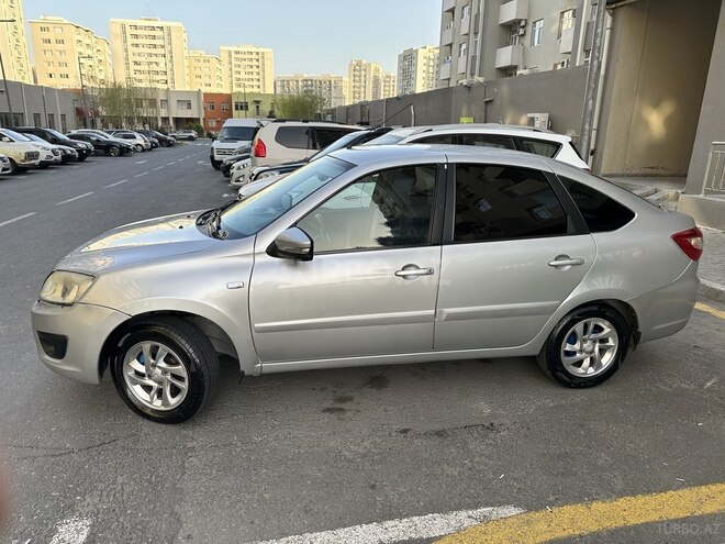 LADA (VAZ) Granta 2015, 277,000 km - 1.6 l - Bakı