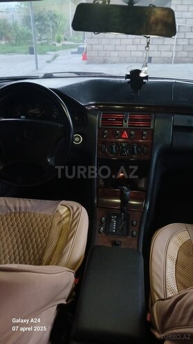 Mercedes E 230 1996, 418,282 km - 2.3 l - Hacıqabul