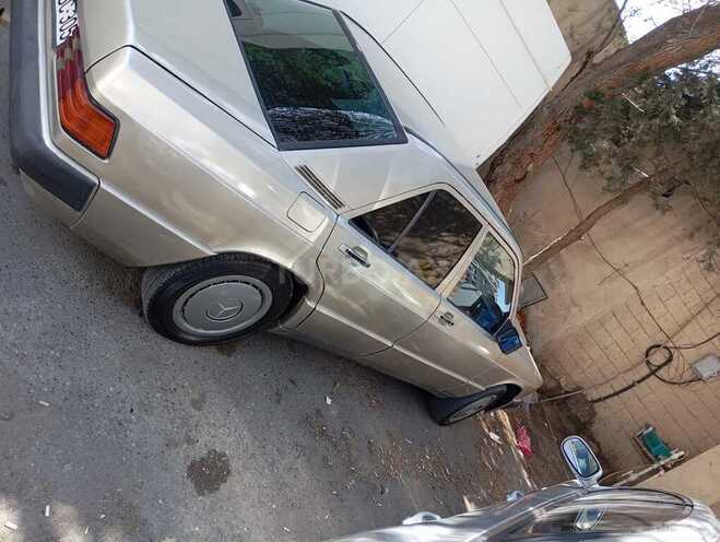 Mercedes 190 1992, 266,161 km - 2.0 л - Bakı