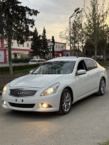 Infiniti  2011, 299,000 km - 3.7 l - Yevlax