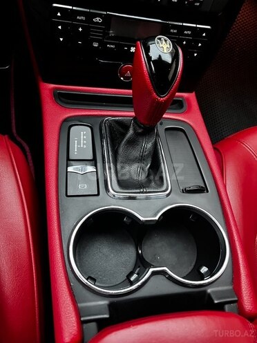 Maserati Quattroporte 2011, 76,000 km - 4.7 l - Bakı