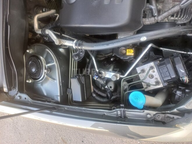 Toyota Corolla 2005, 291,600 km - 1.4 l - Sumqayıt